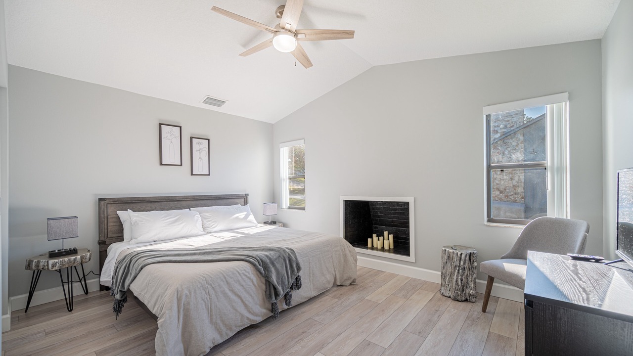 Photo of Bedroom in Eagle Lake