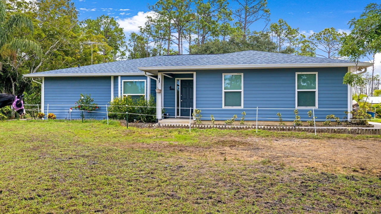 Photo of Outdoor in Estero