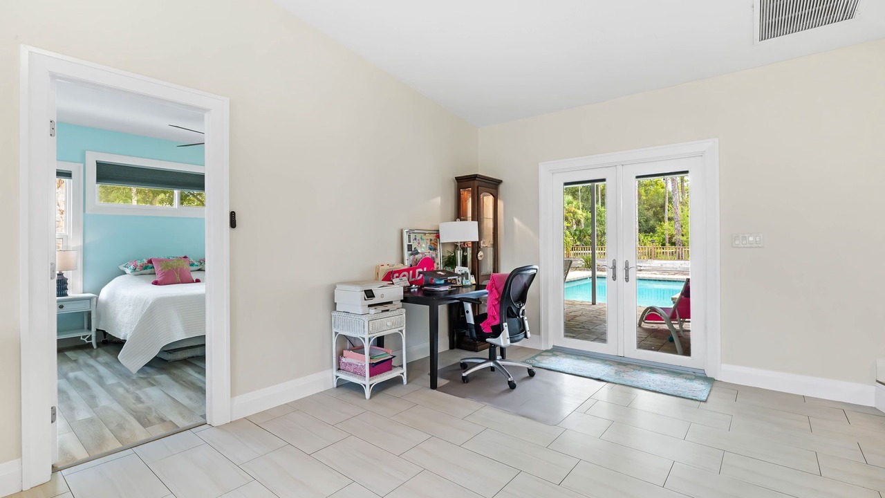 Photo of Bedroom in Estero