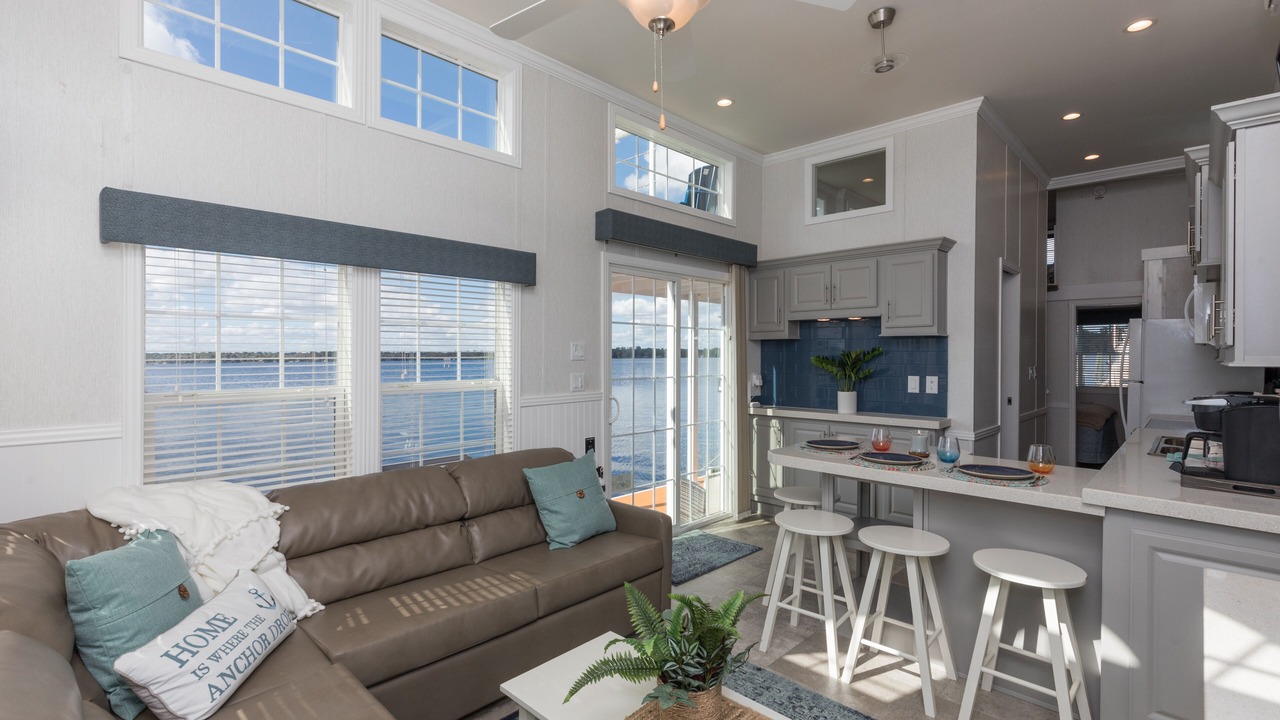 Photo of Livingroom in Fleming Island