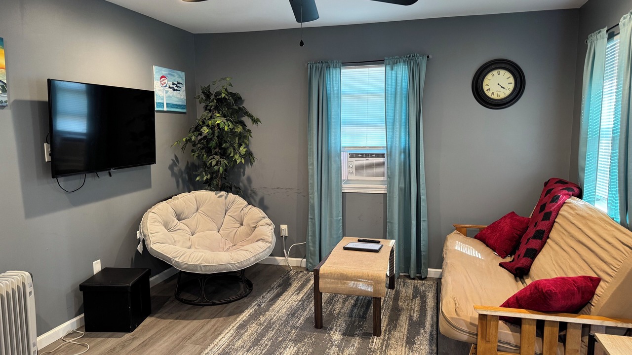 Photo of Livingroom in Navy Point