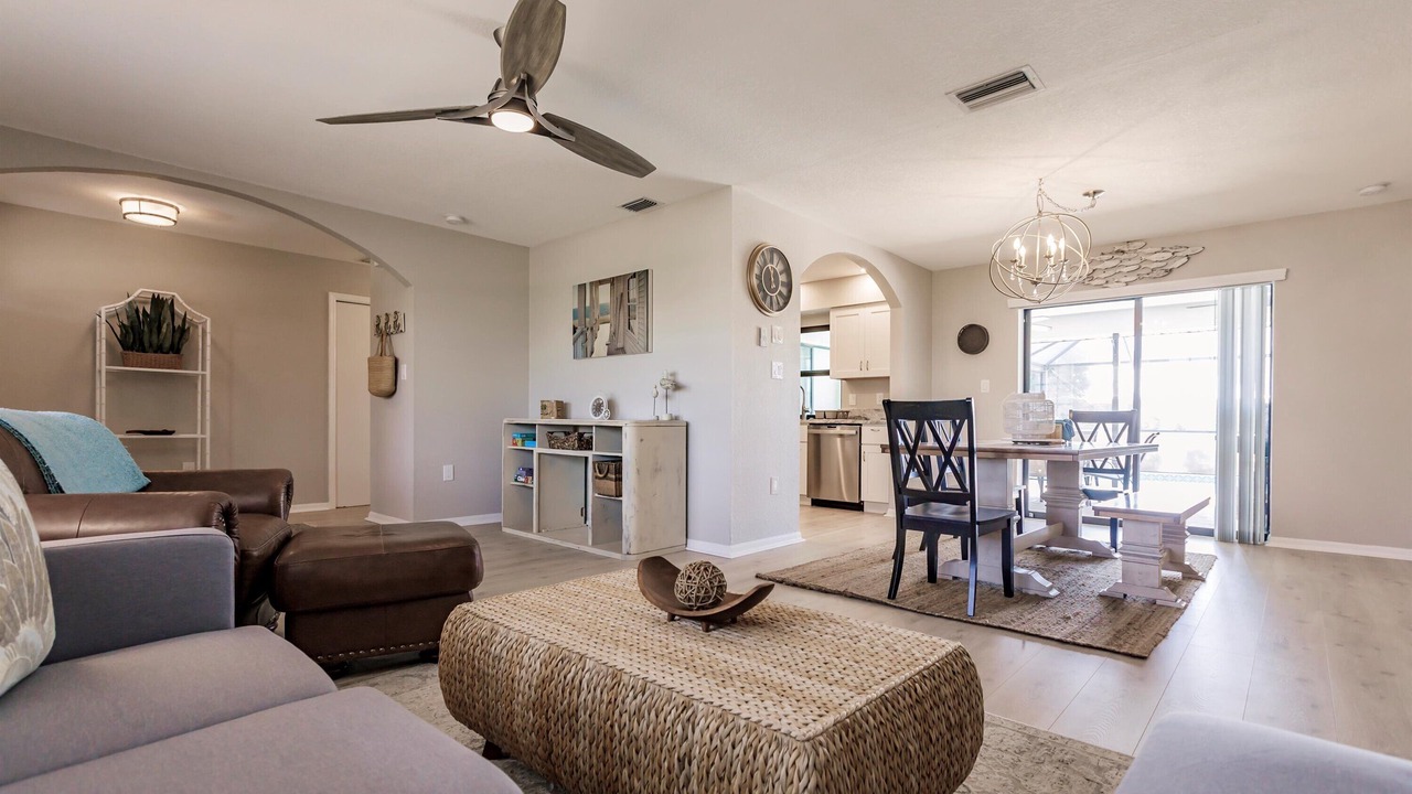 Photo of Livingroom in Deep Creek