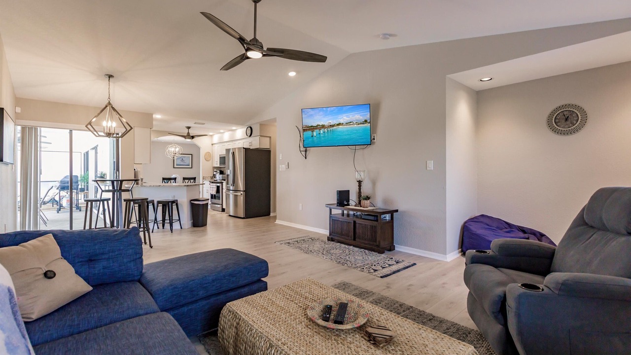 Photo of Livingroom in Deep Creek