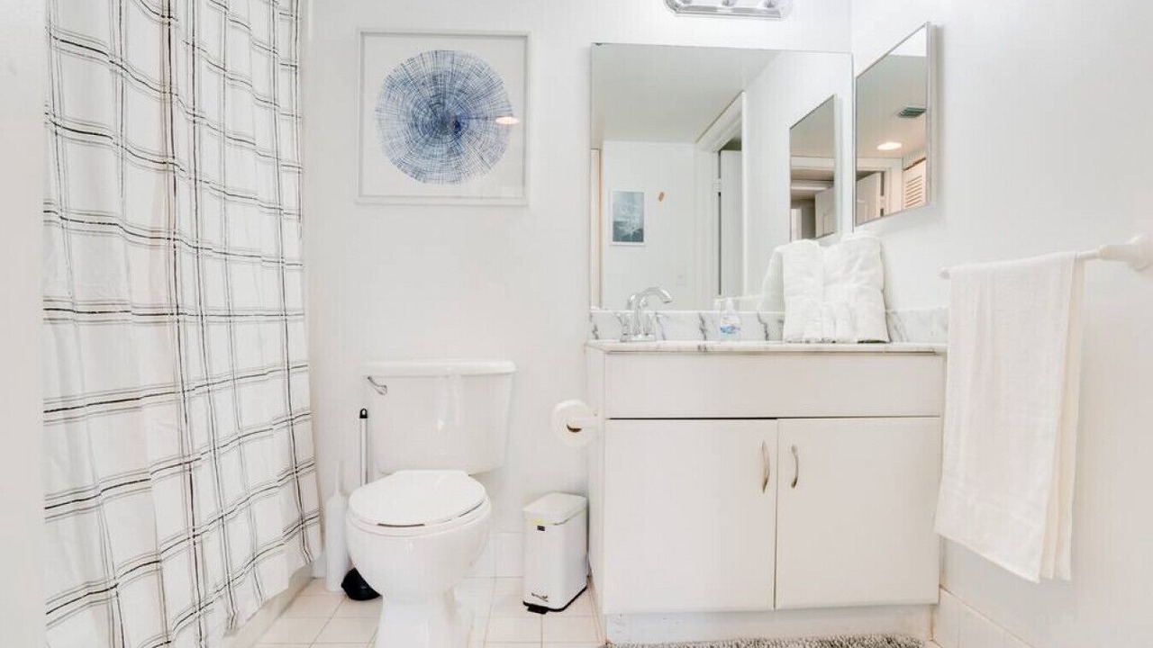Photo of Bathroom in Brickell