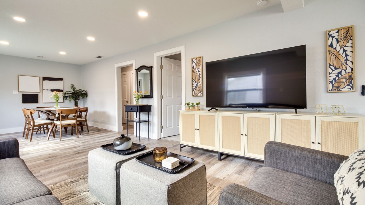 Photo of Livingroom in Winter Garden