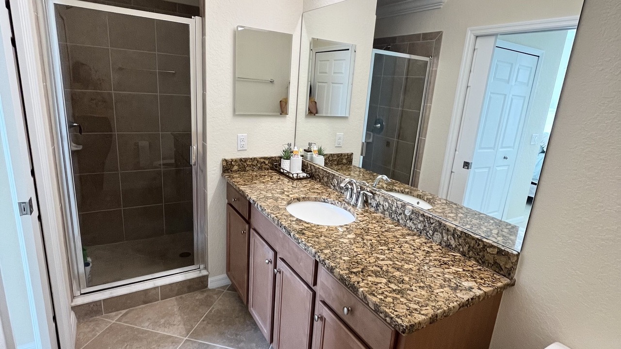Photo of Bathroom in Naples
