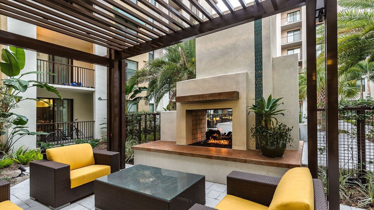 Photo of Patio Balcony in Carver City - Lincoln Gardens