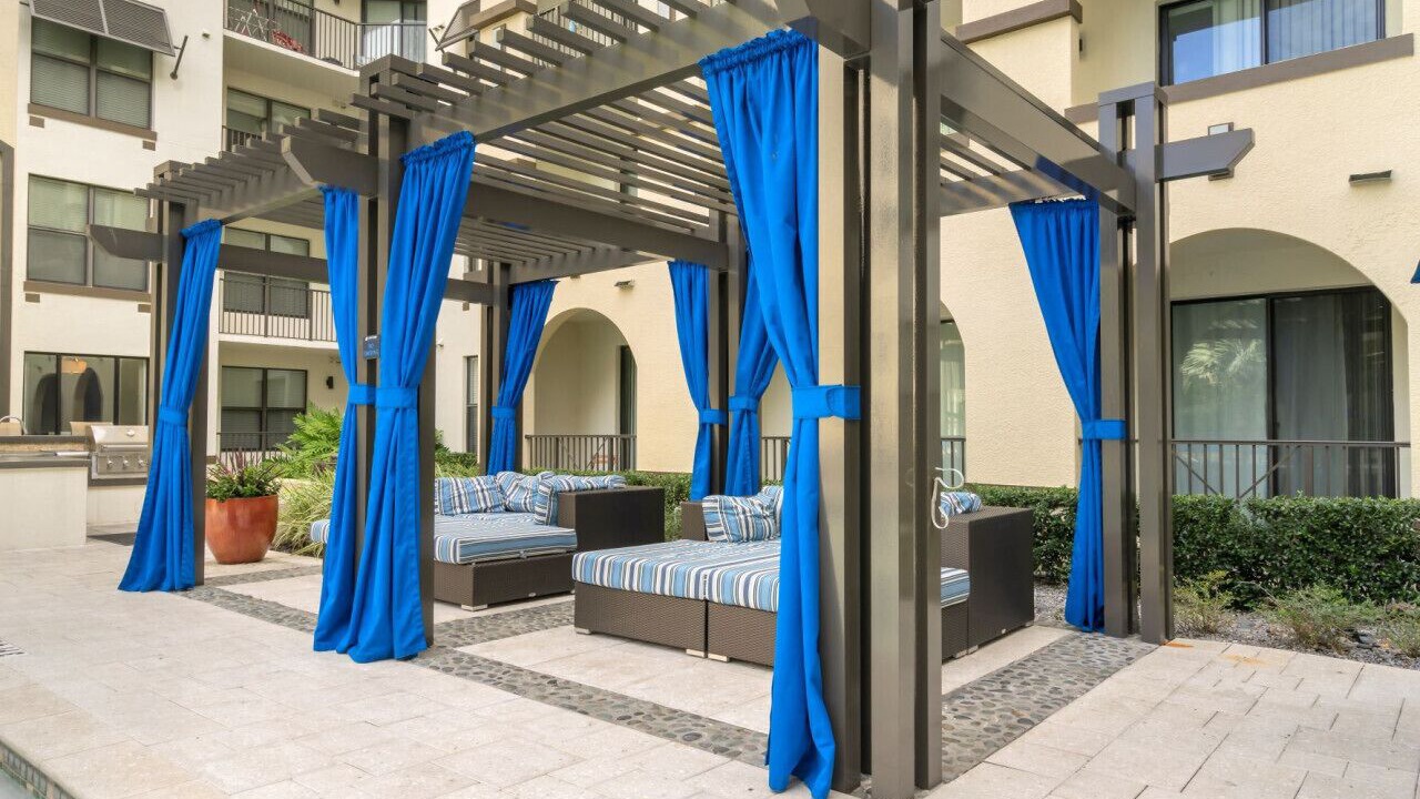 Photo of Patio Balcony in Carver City - Lincoln Gardens