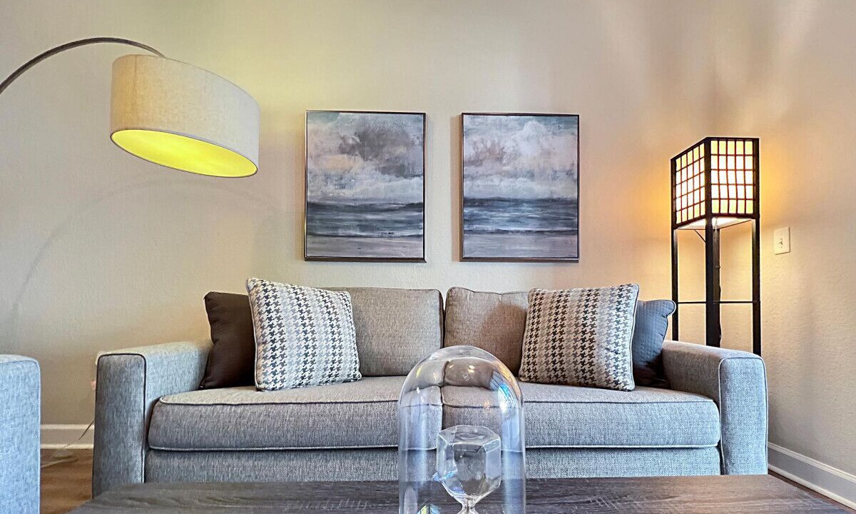 Photo of Livingroom in Carver City - Lincoln Gardens