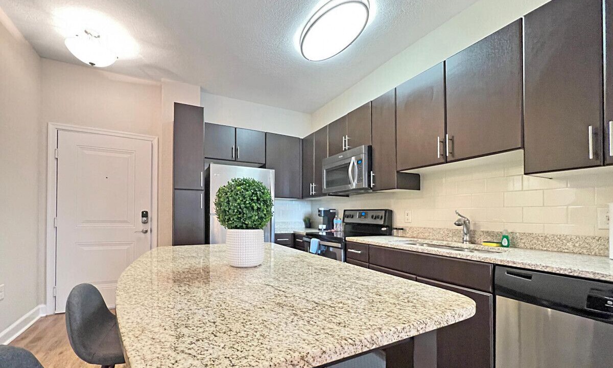 Photo of Kitchen in Carver City - Lincoln Gardens