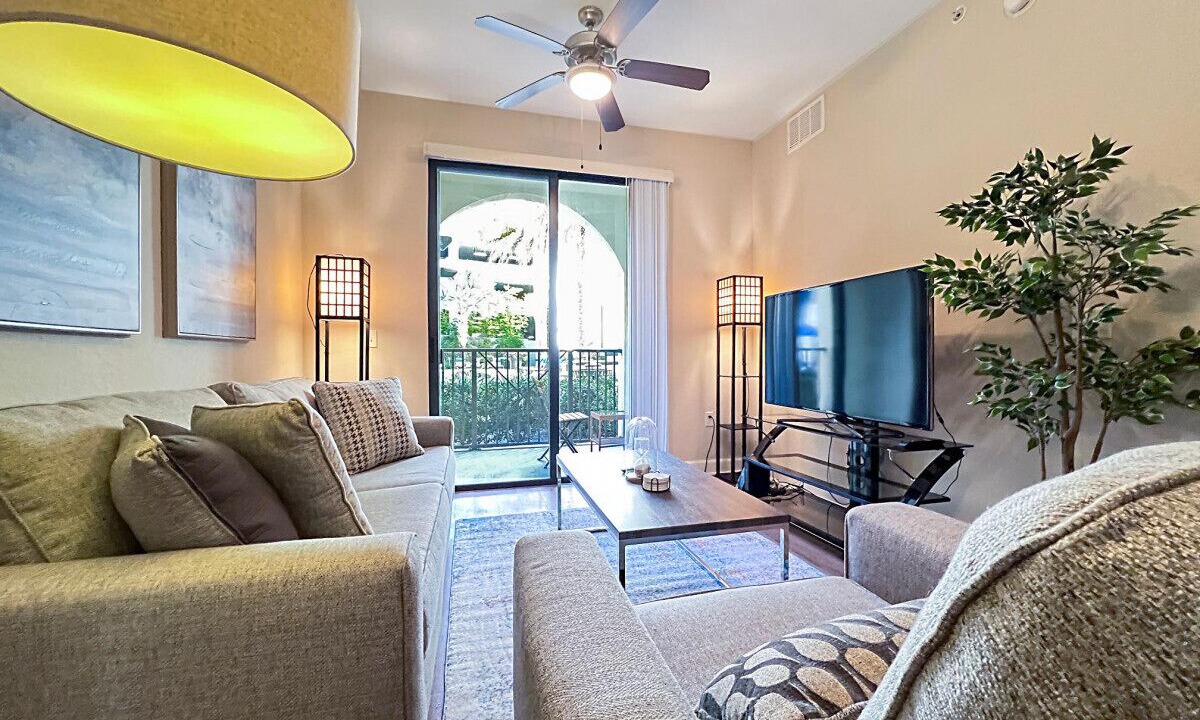 Photo of Livingroom in Carver City - Lincoln Gardens