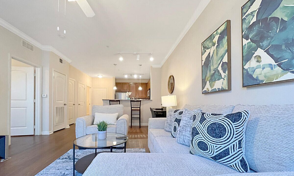 Photo of Livingroom in Carver City - Lincoln Gardens