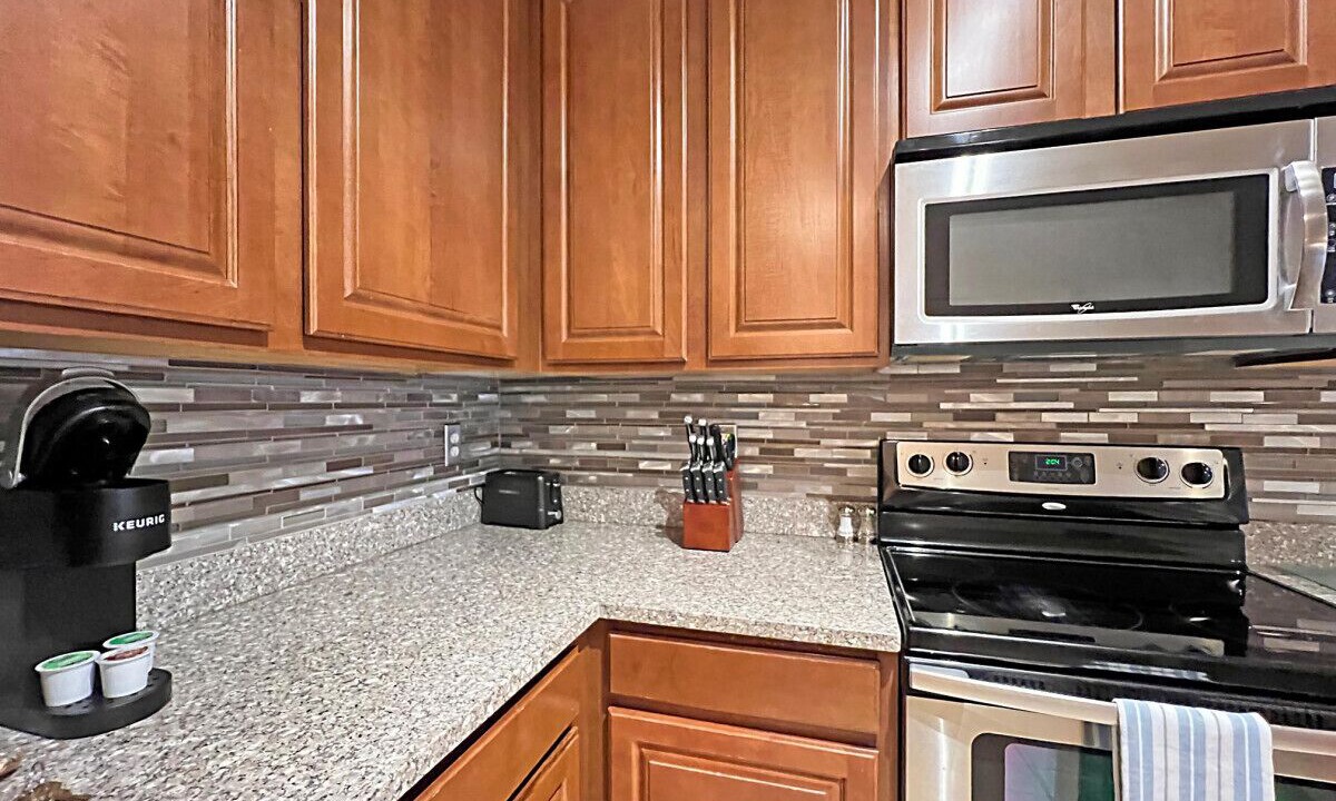 Photo of Kitchen in Carver City - Lincoln Gardens