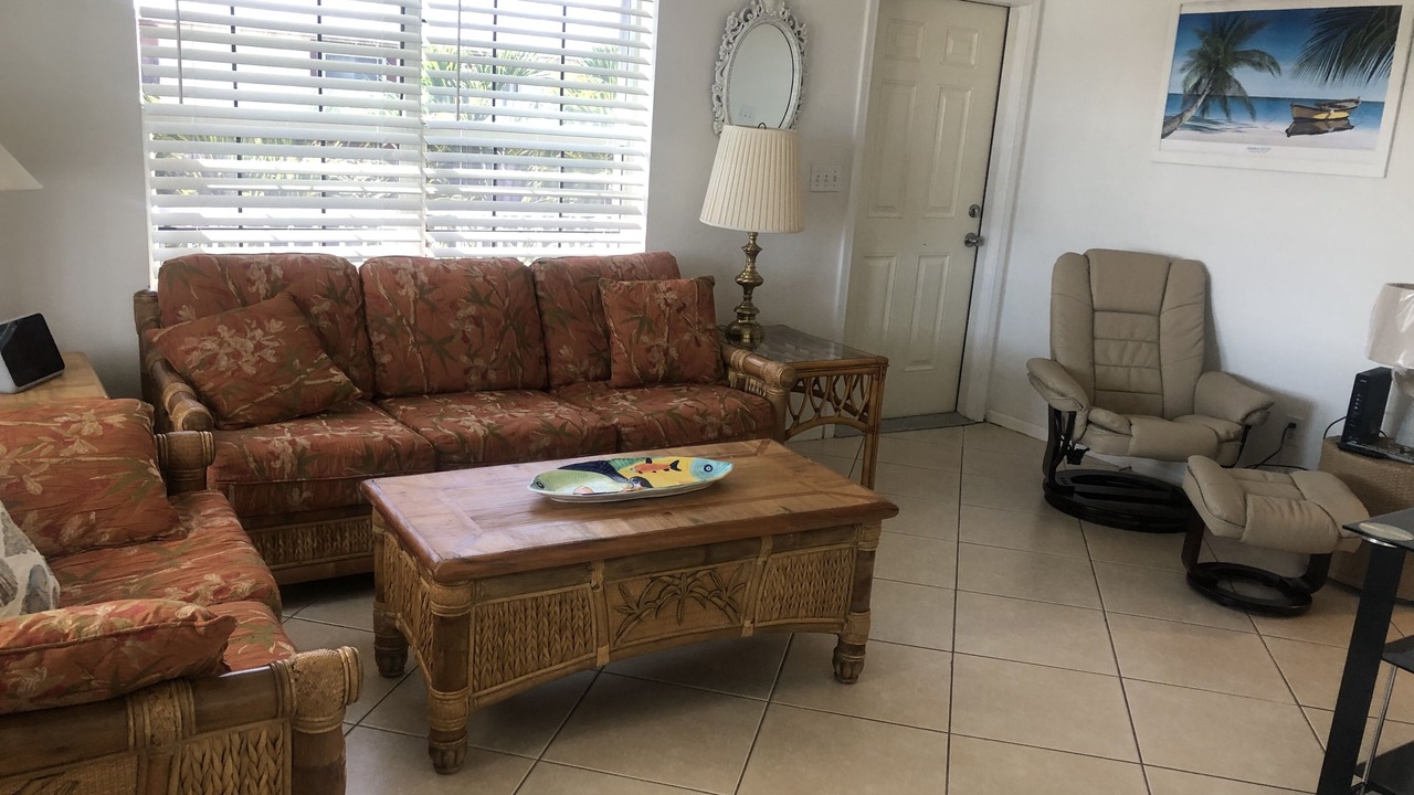 Photo of Livingroom in Cutthroat Harbor Estates
