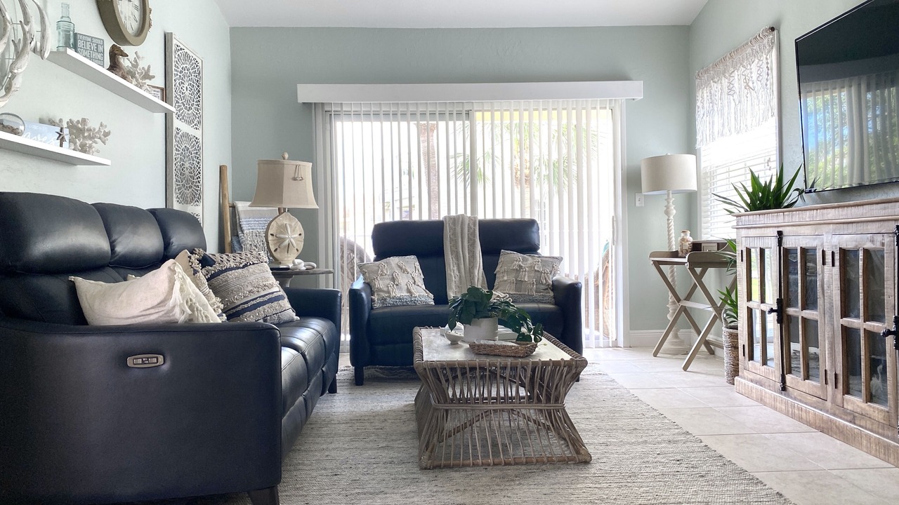 Photo of Livingroom in Ocean Side Village