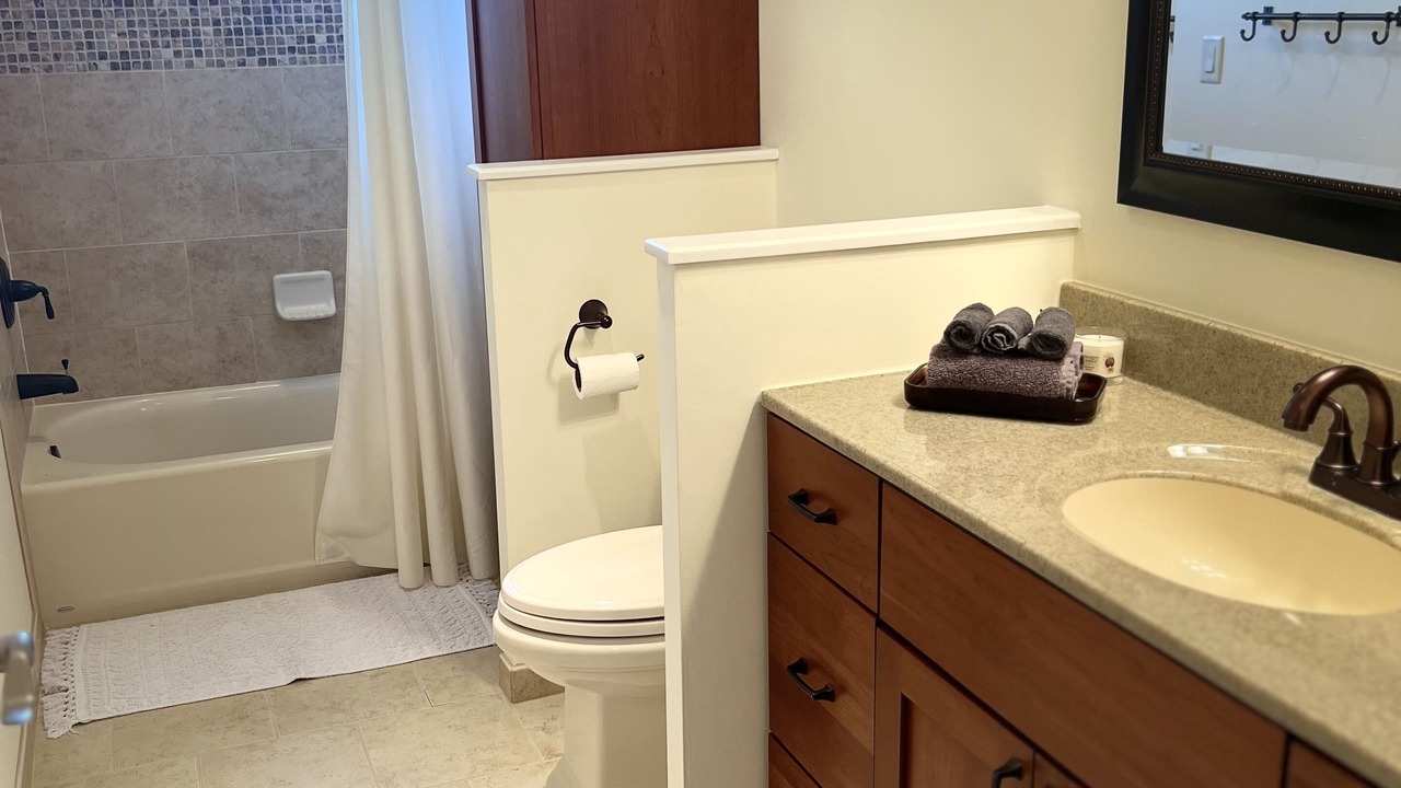 Photo of Bathroom in Cypress Lake