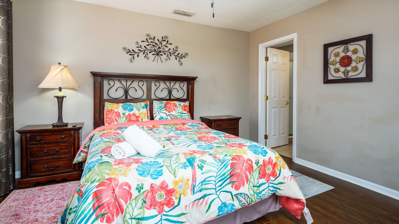 Photo of Bedroom in Watersong
