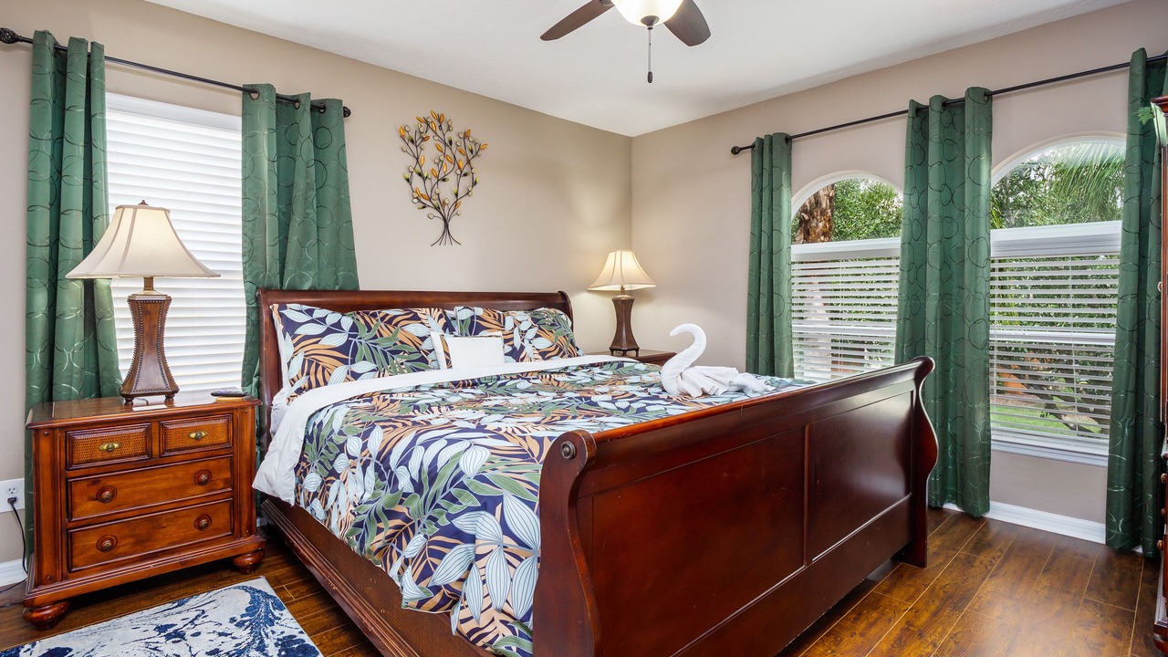 Photo of Bedroom in Watersong