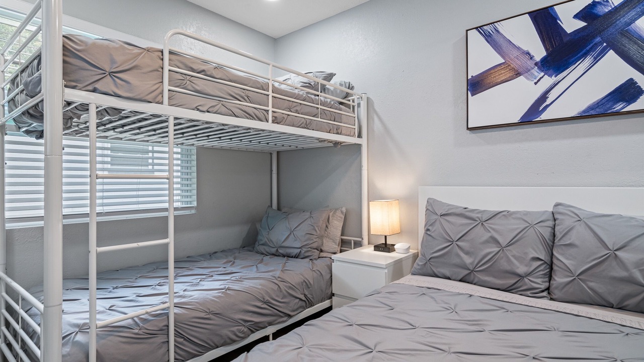Photo of Bedroom in Bearss Plaza