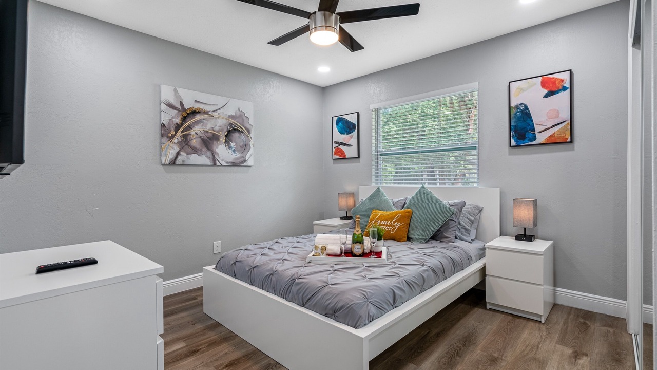 Photo of Bedroom in Bearss Plaza
