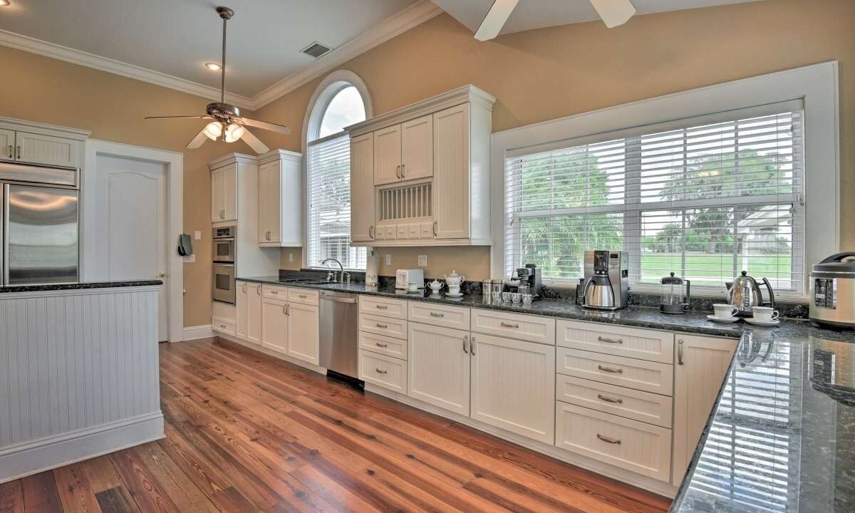 Photo of Kitchen in Candler