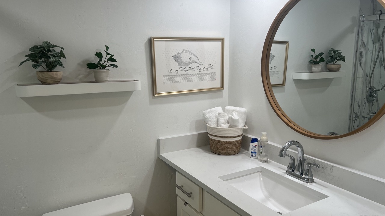Photo of Bathroom in Cypress Lake