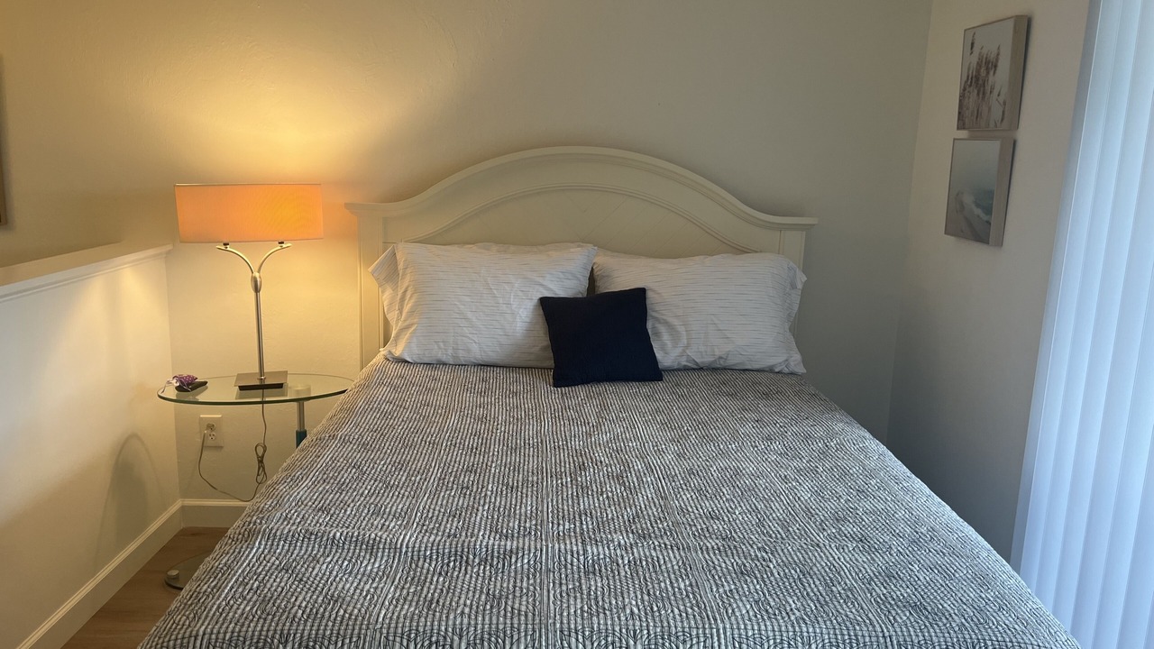 Photo of Bedroom in Cypress Lake