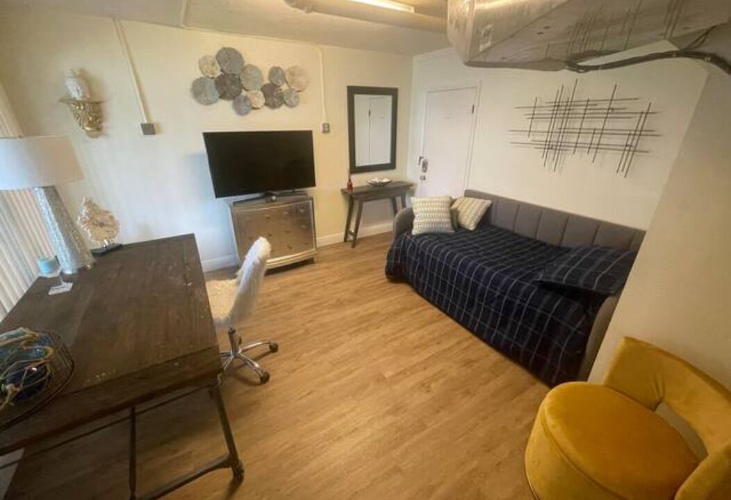 Photo of Livingroom in Island Estate