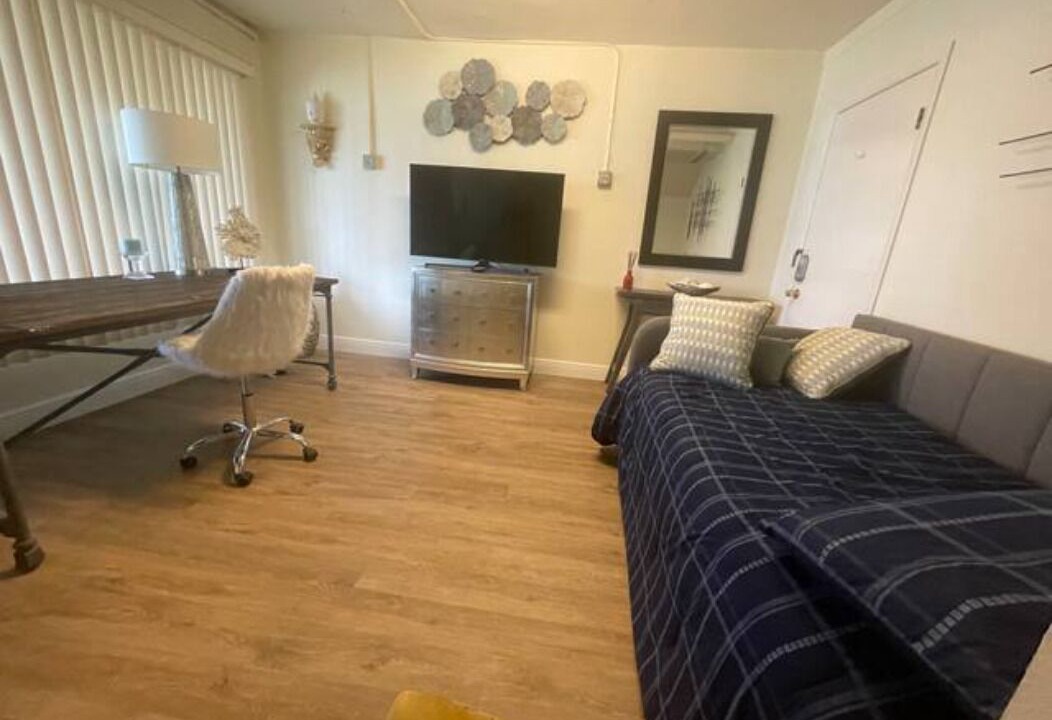 Photo of Livingroom in Island Estate