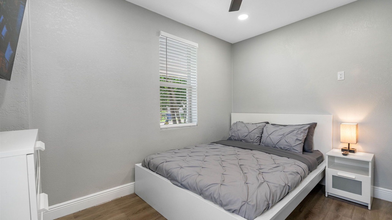 Photo of Bedroom in Bearss Plaza