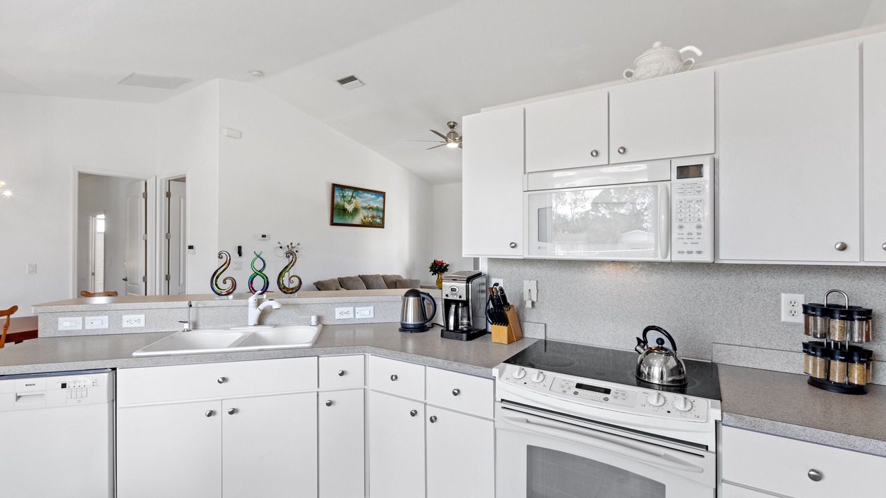 Photo of Kitchen in Warm Mineral Springs