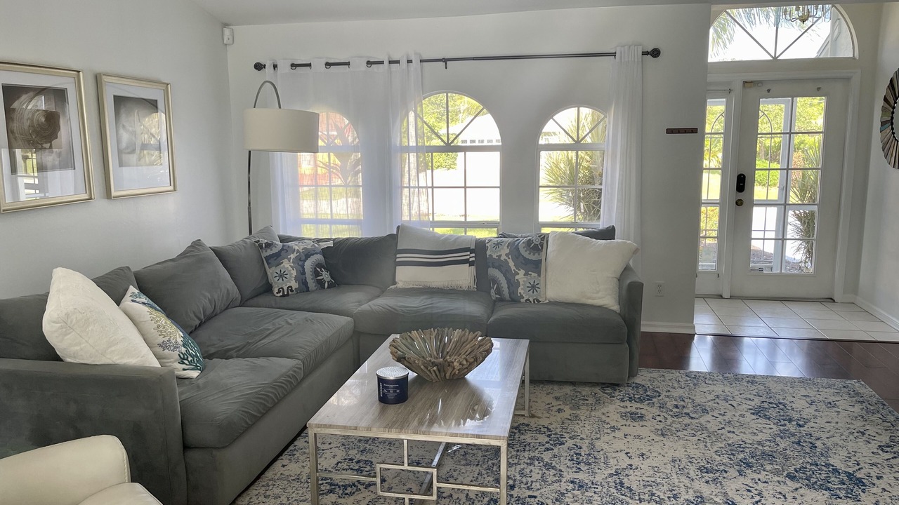 Photo of Livingroom in San Carlos Park