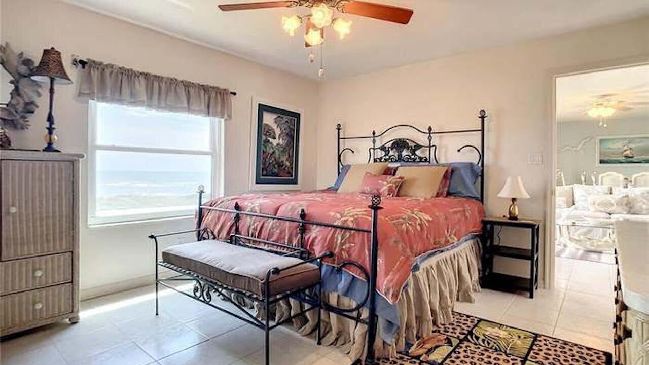 Photo of Bedroom in Ormond-by-the-Sea