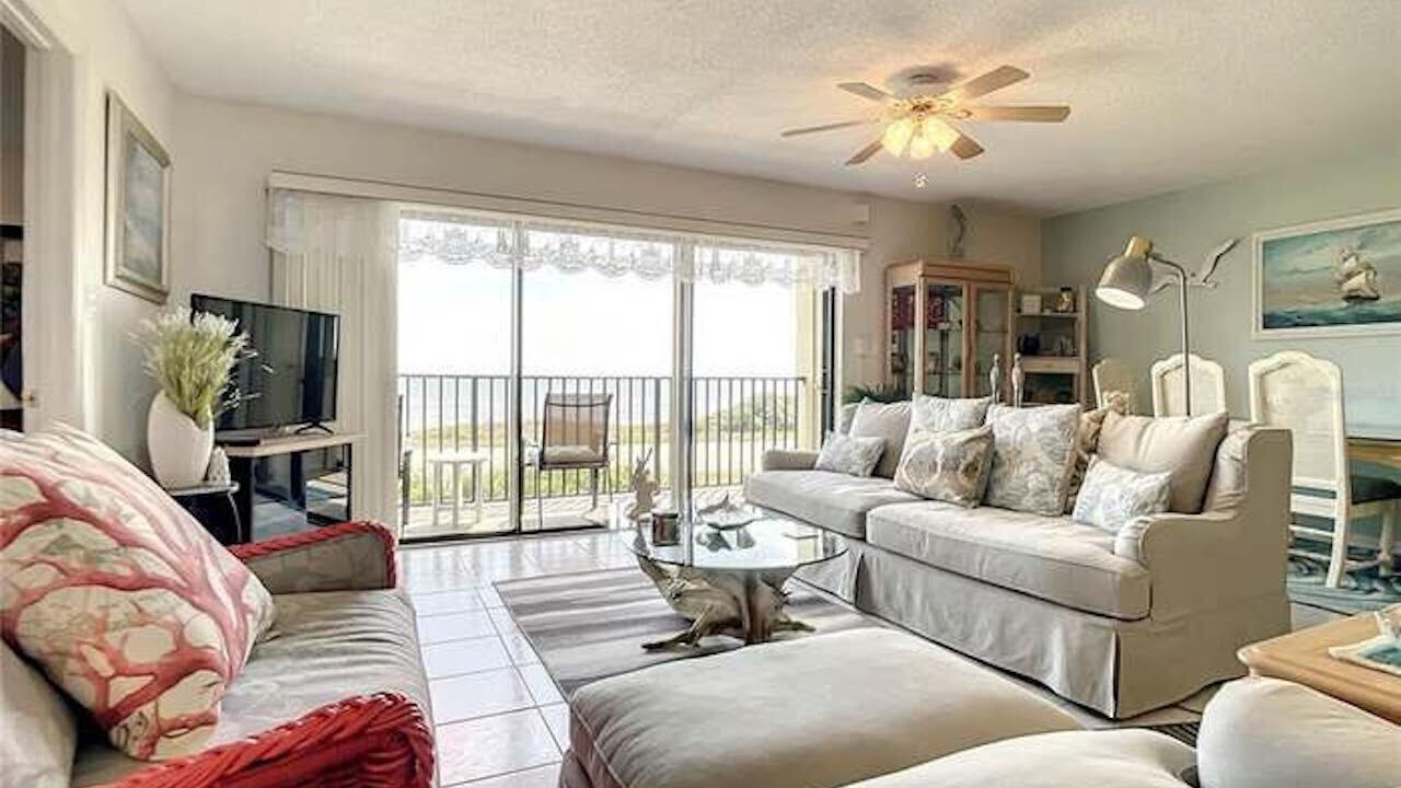 Photo of Livingroom in Ormond-by-the-Sea