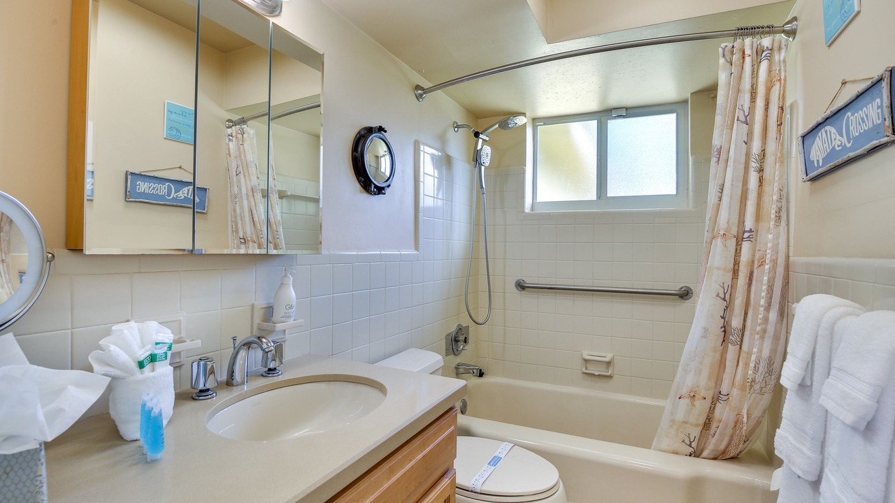 Photo of Bathroom in Park East