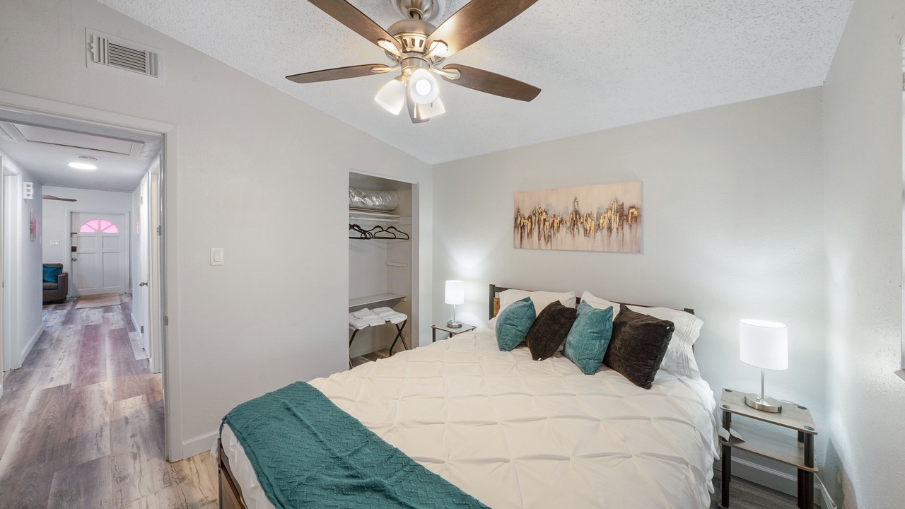 Photo of Bedroom in Orient Park