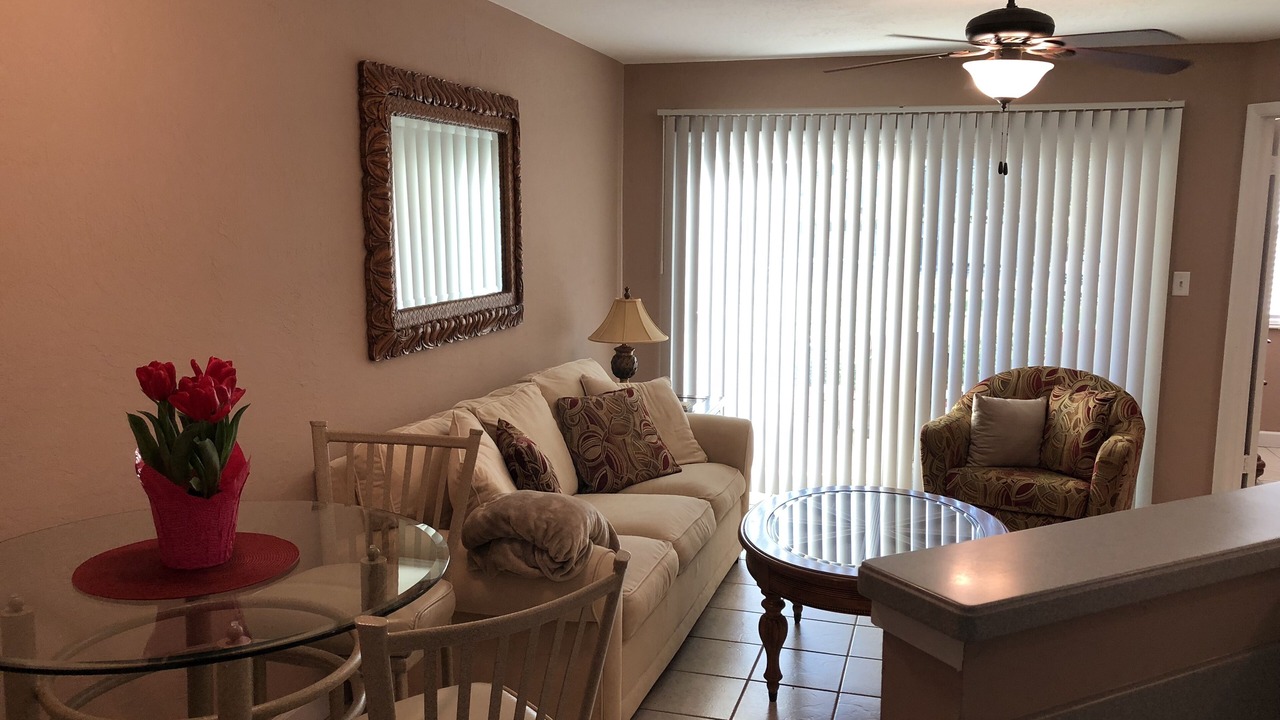 Photo of Livingroom in Ocean Side Village