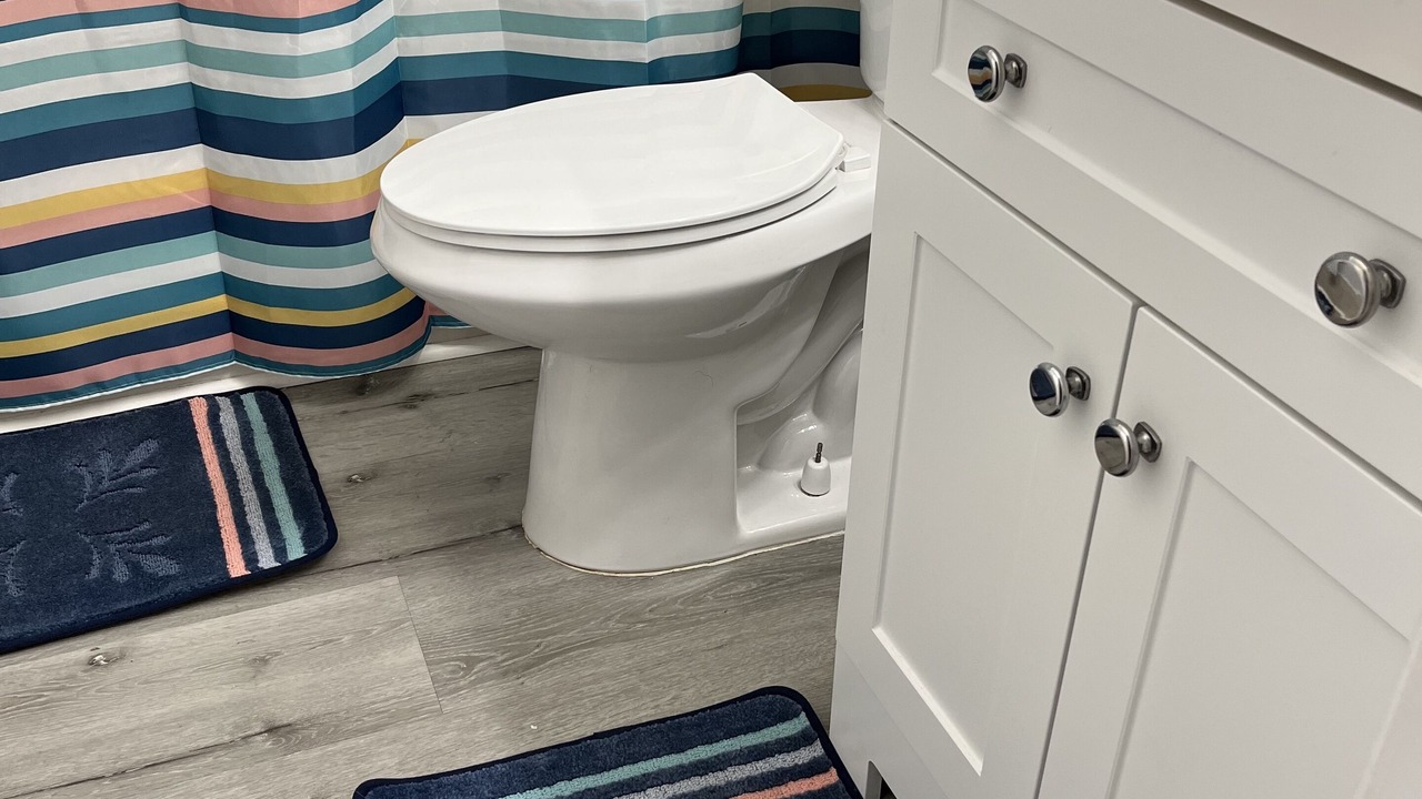Photo of Bathroom in Ludlam