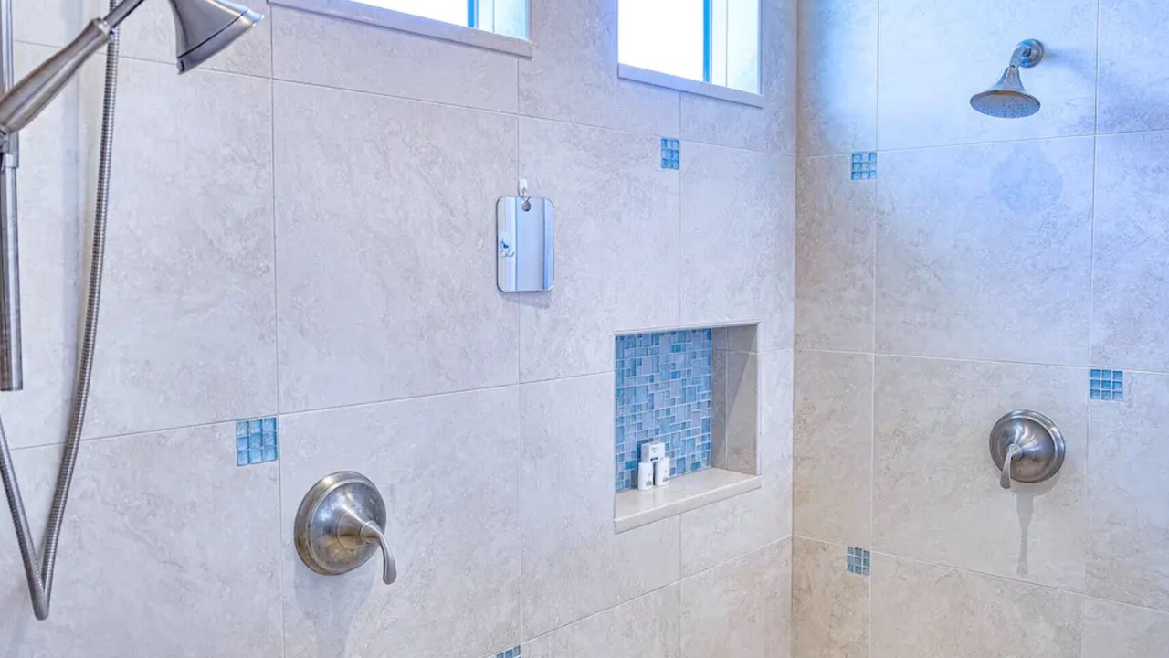 Photo of Bathroom in Murex Lakes