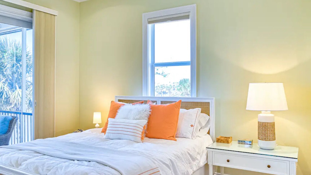 Photo of Bedroom in Murex Lakes