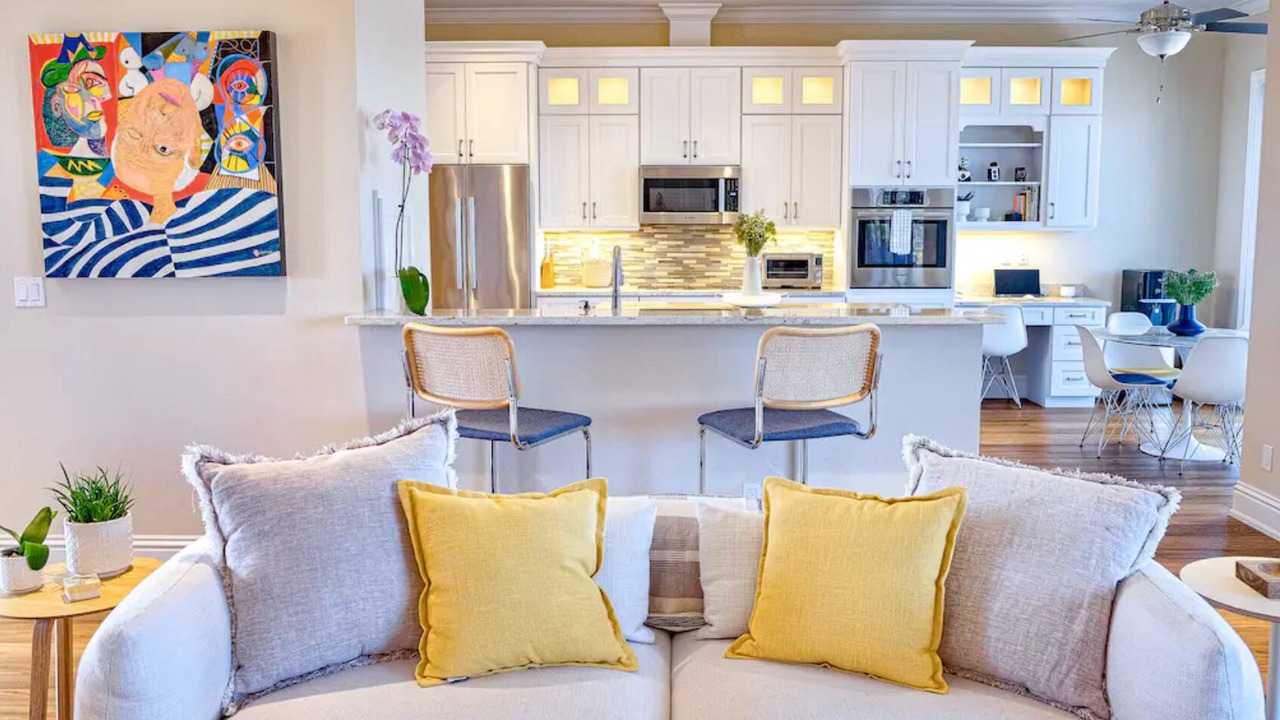 Photo of Livingroom in Murex Lakes