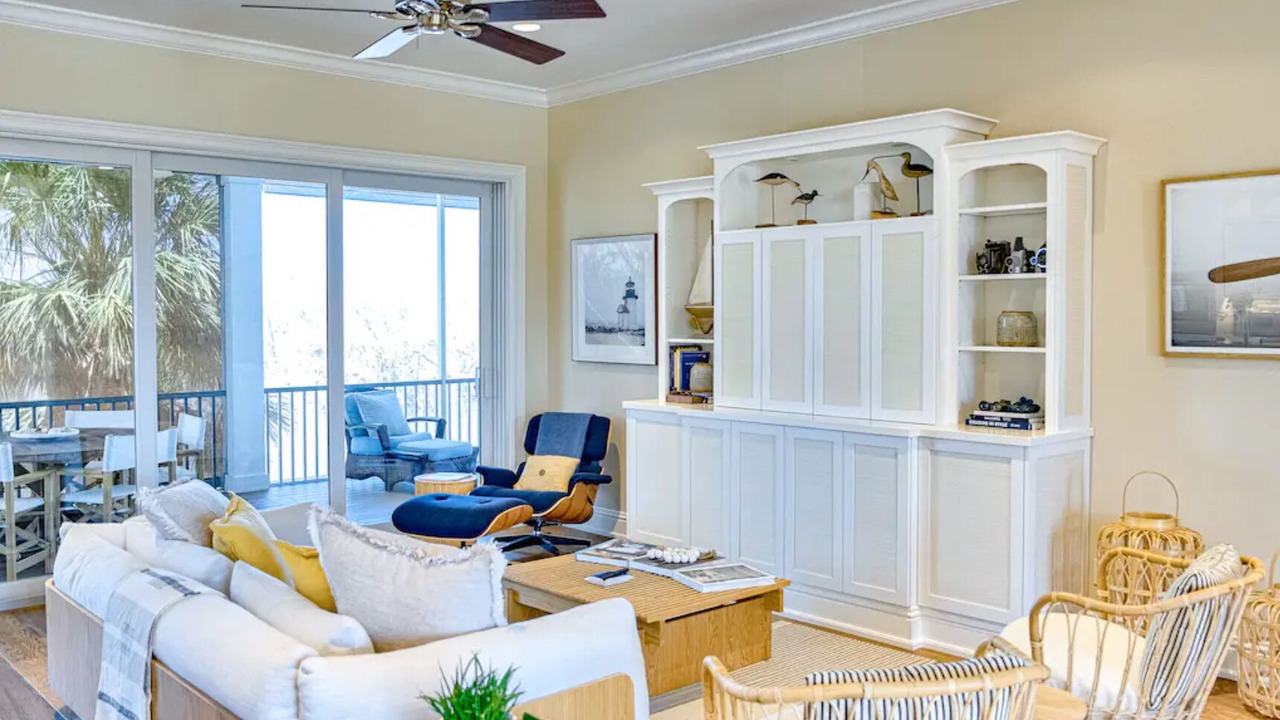 Photo of Livingroom in Murex Lakes
