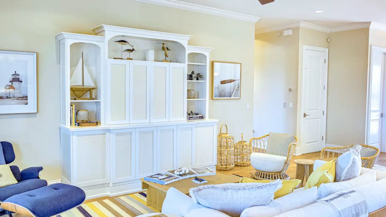 Photo of Livingroom in Murex Lakes