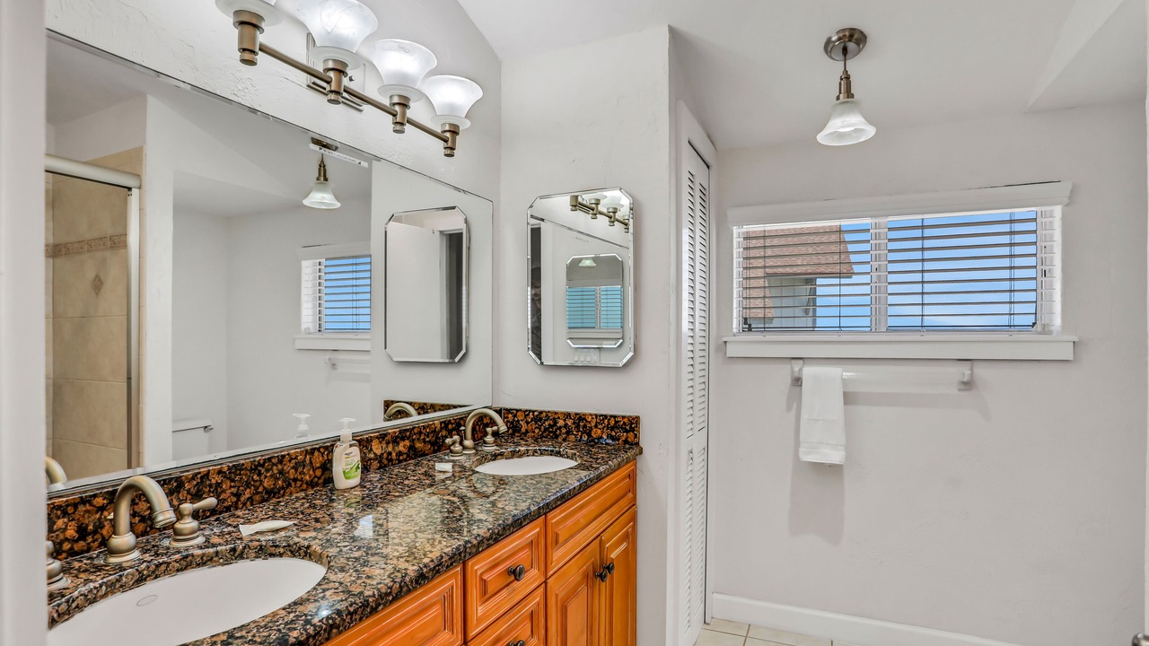 Photo of Bathroom in Painters Hill