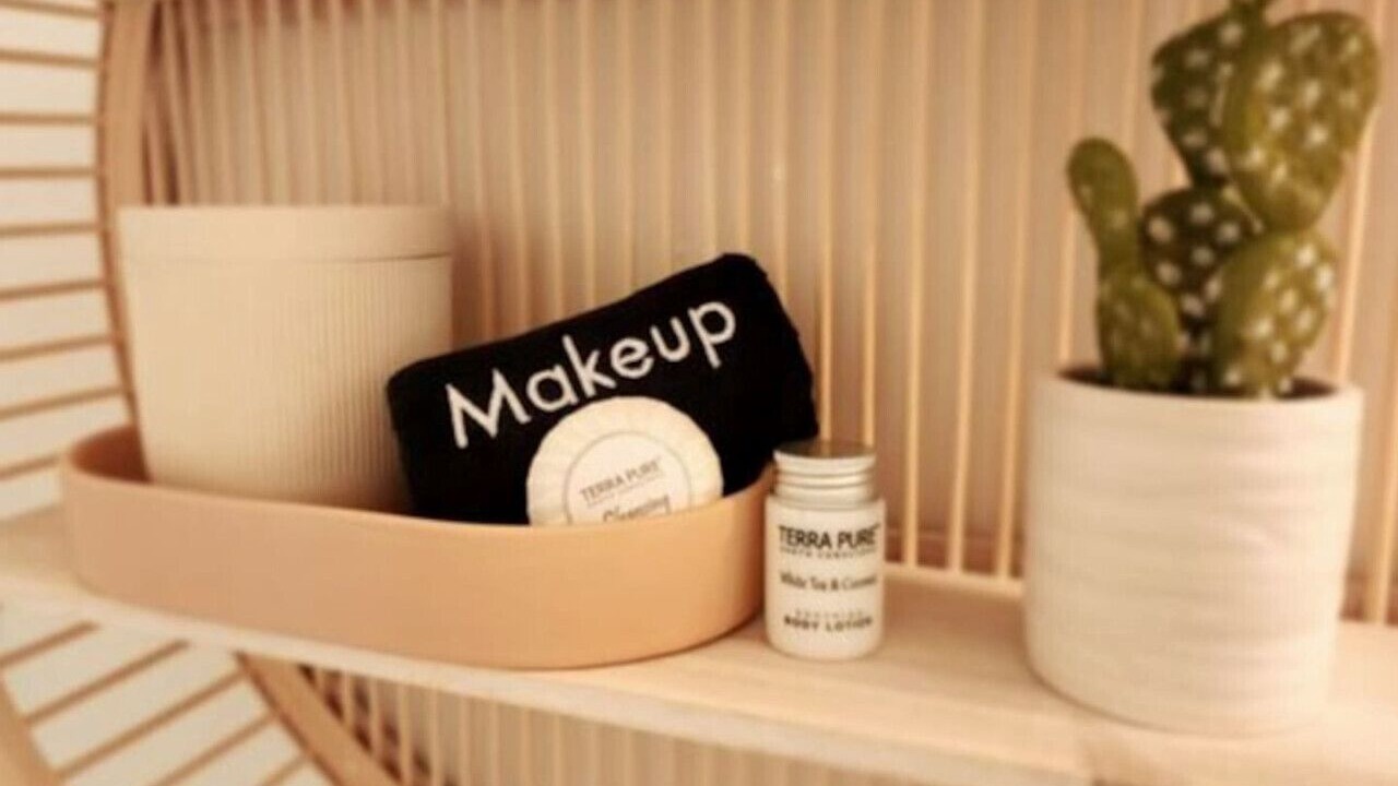 Photo of Bathroom in Anona
