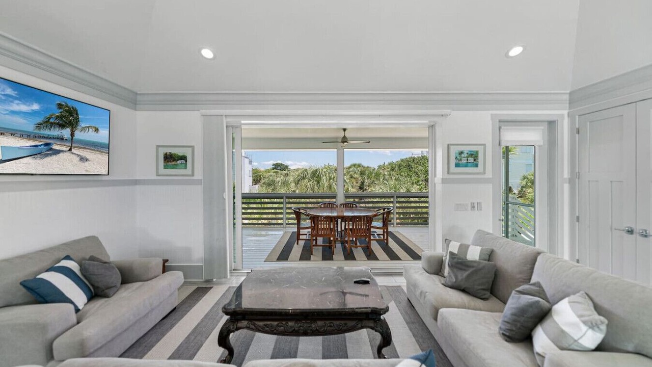 Photo of Livingroom in North Captiva