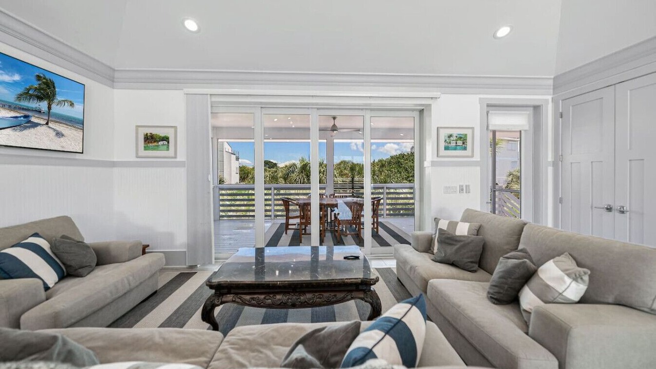 Photo of Livingroom in North Captiva