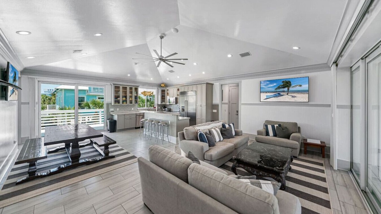 Photo of Livingroom in North Captiva