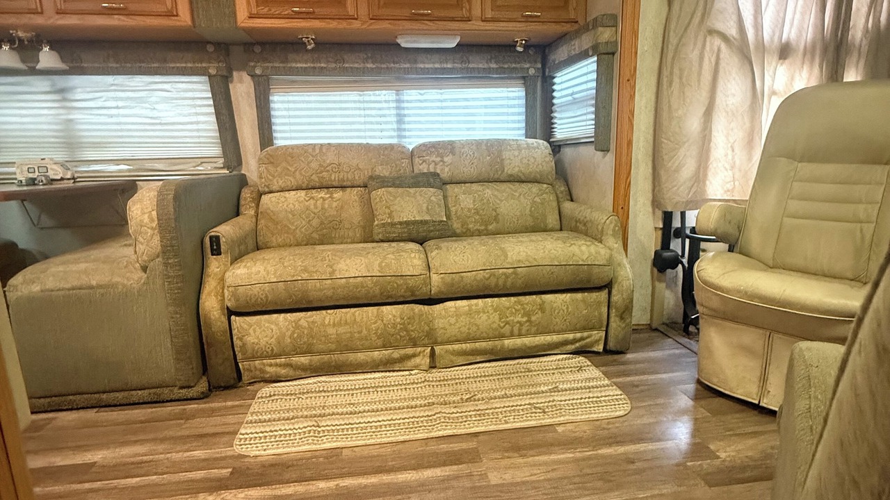 Photo of Livingroom in Ridge Manor