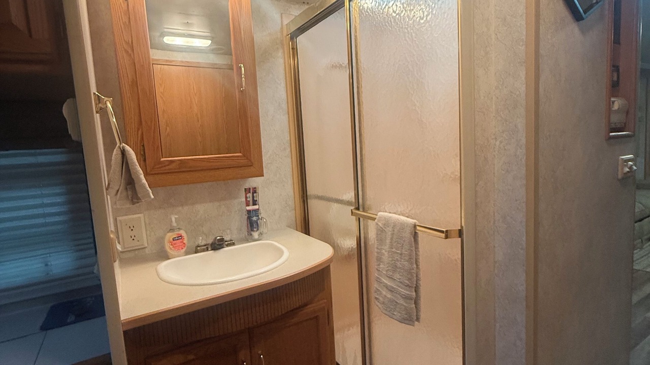 Photo of Bathroom in Ridge Manor